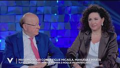 Massimo Boldi con le figlie Micaela, Manuela e Marta: "Tutto l'amore per Marisa, mamma e moglie indimenticabile"