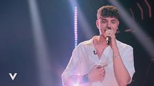 Riccardo canta "Gira"