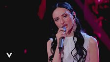 Arisa canta "Foto mosse"