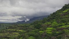 Ep. 2 - La Guinea e le sue strade sfidanti