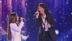 Nicole Catalano e mamma Arianna in "La cura per me"