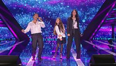 Nicole Catalano, mamma Arianna e Sal Da Vinci in "Come il mare"