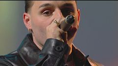 Ernia canta "PER TE"