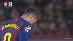 36' | Lewandowski sbaglia un rigore (Barcellona-Atletico Madrid 1-1)