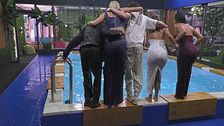 Il primo tuffo in piscina