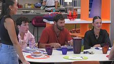 Il primo Freeze interrompe il pranzo
