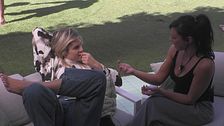 Francesca Carrara, Flaminia Romoli e gli uomini: le tattiche delle Casalinghe