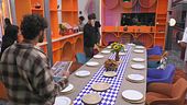 Iniziano i preparativi per la festa di stasera