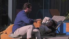 Rasha Younes e Omer Elomari in cerca di un equilibrio