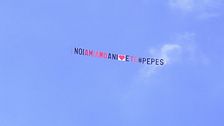 Anche i #Pepes mostrano il loro amore alla coppia