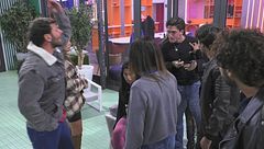 Tensione alle stelle in Casa