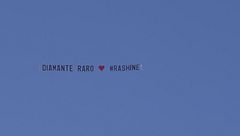 "Diamante raro": l'aereo tutto per Rasha Younes