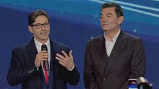 L'incontro di Pier Silvio Berlusconi e Max Giusti con i dipendenti di Mediaset