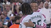 Gerard Martin rinvia male, Mbappé si fa trovare pronto e porta avanti i suoi
