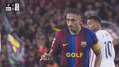 Raphinha in area non si fa pregare: apre il sinistro e pareggia El Clasico