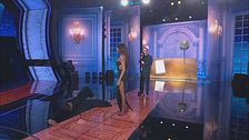 Gigi D'Alessio canta ''Non dirgli mai''