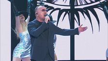 Gigi D'Alessio e il suo medley