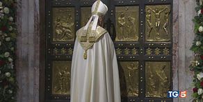 Si chiude il Giubileo, Leone invoca la pace