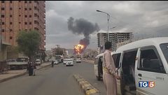 Gli Houthi avanzano, il petrolio cresce