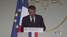 Macron duro con gli Usa, "No al neocolonialismo"