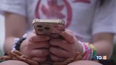 Smartphone dipendenti e connessi già a 6 anni