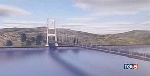 È scontro sul ciclone "Usare fondi del ponte"