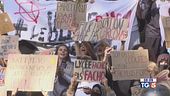 Francia, licei chiusi e studenti in rivolta