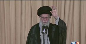 Iran, sale la tensione. Tregua dl gelo a Kiev