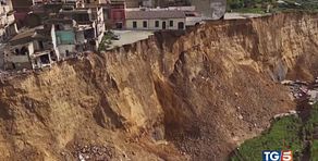 Niscemi torna a scuola "la frana in movimento"