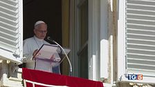 Papa, domani ricovero. L'attesa e le preghiere