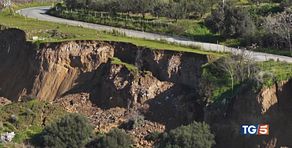 È ancora maltempo allagamenti e frane