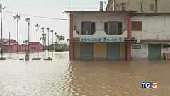 Il maltempo non molla esondazioni ed evacuati