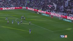 Calcio, la Juve crolla in casa