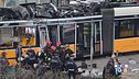 Tram deraglia a Milano due morti e 49 feriti