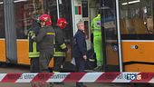 Milano, deraglia un tram