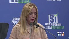 Più vicine sulla guerra lontane sul referendum