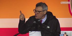 -4 al referendum leader in campo