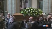 Folla ed emozione per l'addio a Bossi