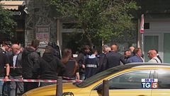 Rapina da film a Napoli liberati gli ostaggi