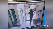 Napoli, in un video l'ingresso dei banditi