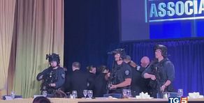 Spari al gala di Trump "È un lupo solitario"