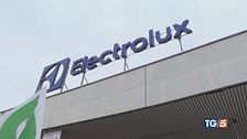 Electrolux taglia sindacati in rivolta