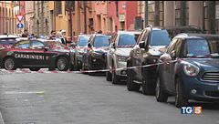 Auto sulla folla, terrore a Modena
