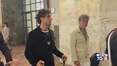 Davide abbraccia i suoi aggressori