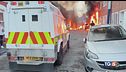 Belfast è in fiamme rivolte anti-migranti