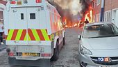 Belfast è in fiamme rivolte anti-migranti