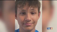 In monopattino contro l'auto: muore un 18enne