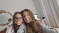 Sorelle scomparse, "tornate a casa siete la mia vita"