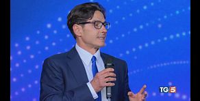 In seconda serata lo speciale "Mediaset siamo noi"