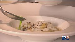Gusto: Bottoni con fonduta di ragusano